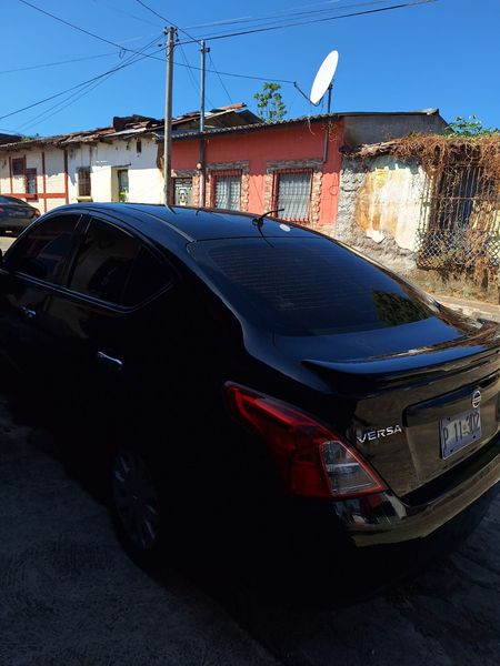 Nissan Versa • 2014 • 203,857 km 3