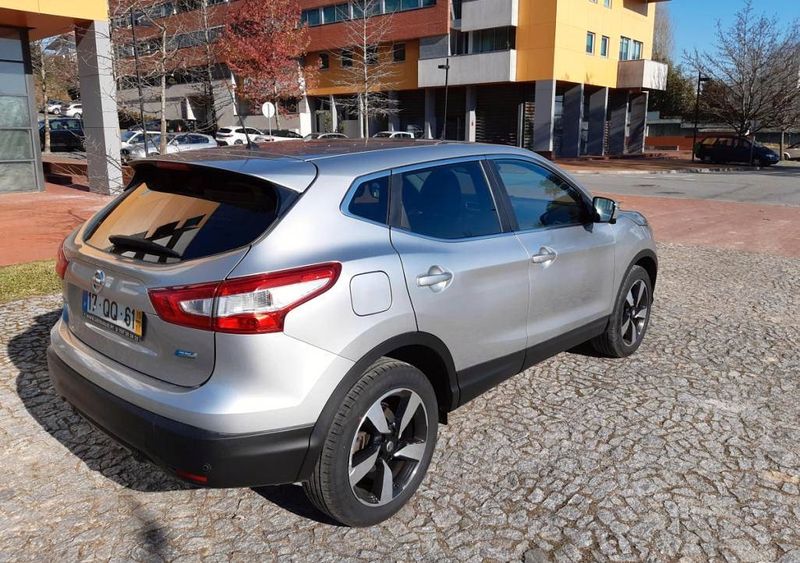 Nissan Qashqai • 2015 • 90,000 km 2