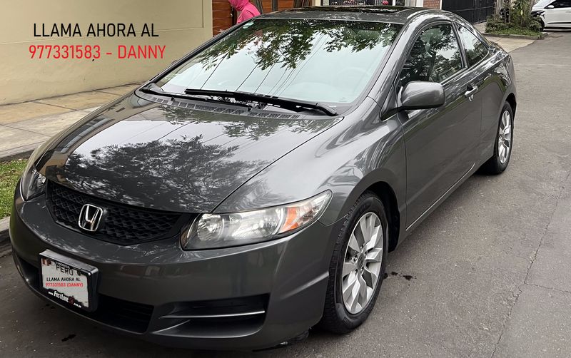 Honda Civic Coupé • 2011 • 83,000 km 11