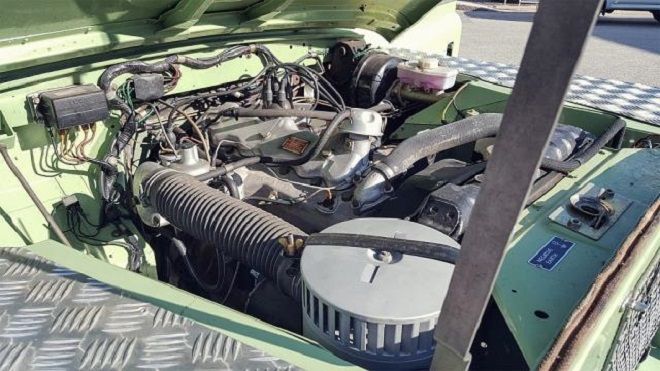 Land Rover Defender • 1971 • 118,000 km 8