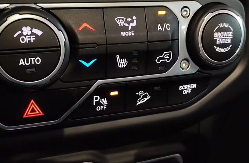 Jeep Wrangler • 2021 • 43,599 km 6