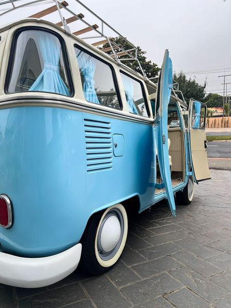 Volkswagen Multivan • 1966 • 43,500 mi 4