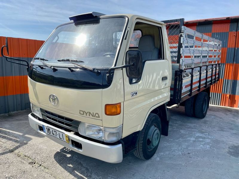 Toyota Dyna • 1998 • 120,000 km 5