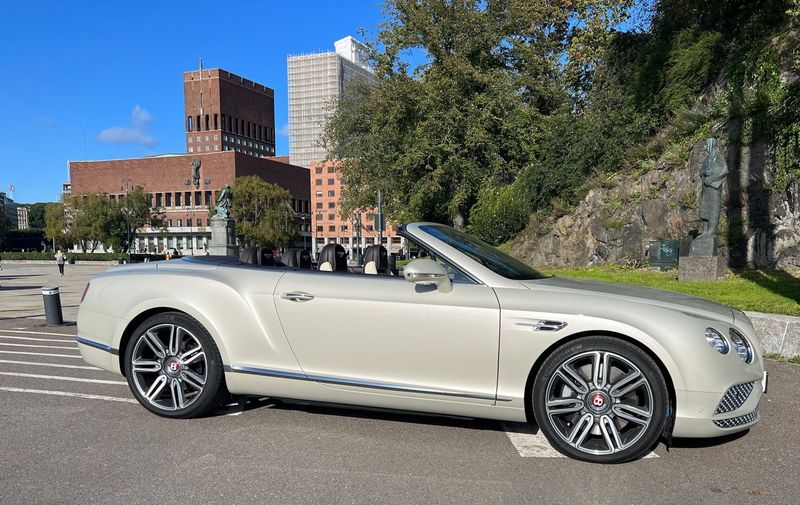 Bentley Continental GTC • 2015 • 39,700 km 7