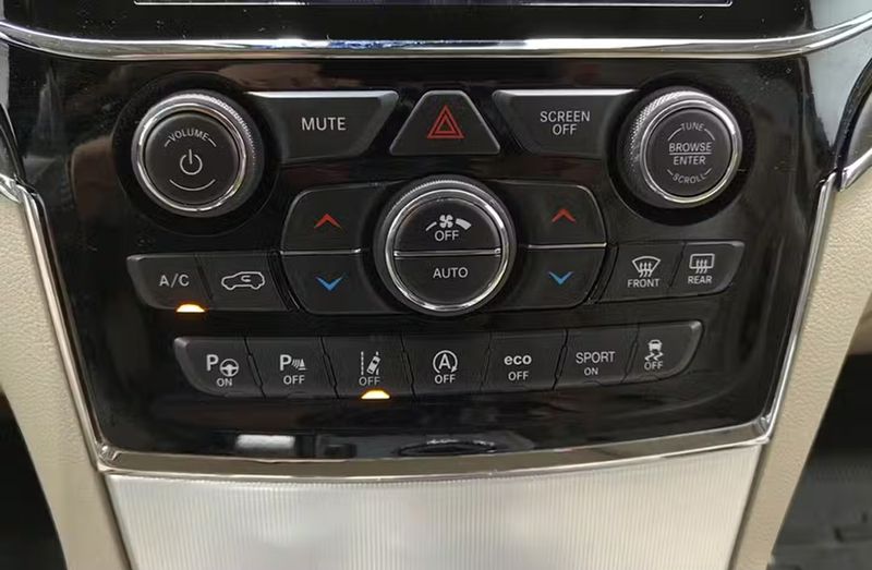 Jeep Grand Cherokee • 2019 • 80,664 km 13