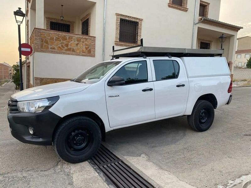 Toyota Hilux • 2019 • 189,000 km 1