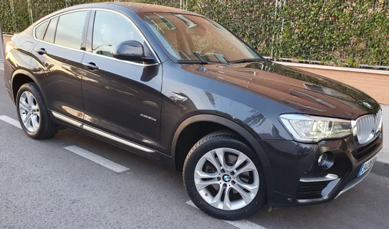 BMW X4 • 2018 • 119,000 km 11