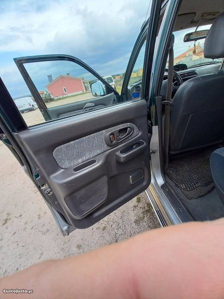 Mitsubishi L200 • 1999 • 200,000 km 5