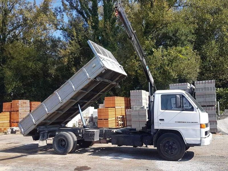 Isuzu Canter • 1992 • 249,000 km 2