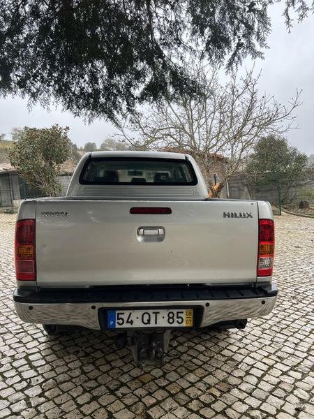 Toyota Hilux • 2008 • 220,000 km 6