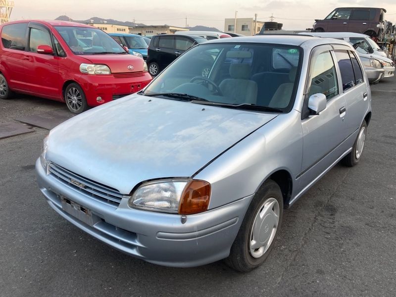 Toyota Starlet • 2013 • 50,000 km 2