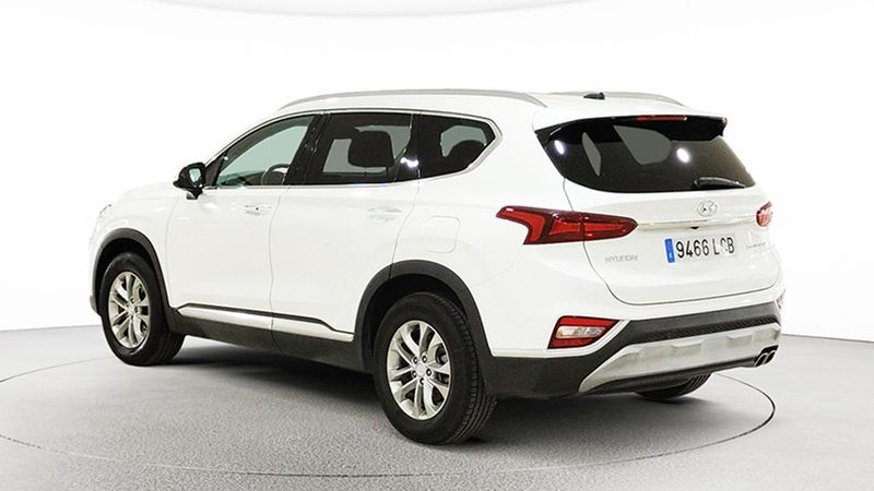 Hyundai Santa Fe • 2019 • 34,654 km 5