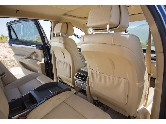 BMW X6 • 2010 • 165,000 km 3