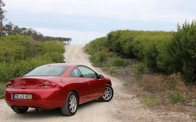 Ford Cougar • 1999 • 200,000 km 4