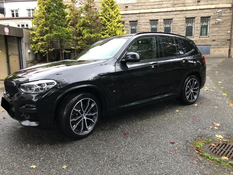 BMW X3 • 2020 • 44,300 km 1