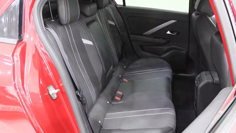 Opel Astra • 2023 • 46,137 km 19