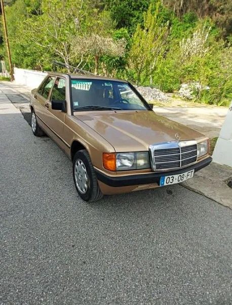 Mercedes-Benz 190 • 1984 • 545,000 km 1
