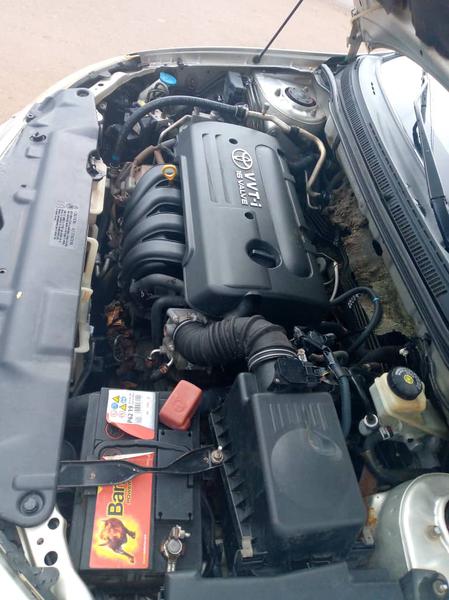 Toyota Corolla • 2006 • 157,000 km 3