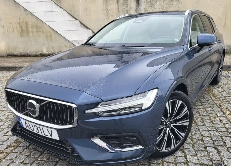 Volvo V60 • 2022 • 46,000 km 1