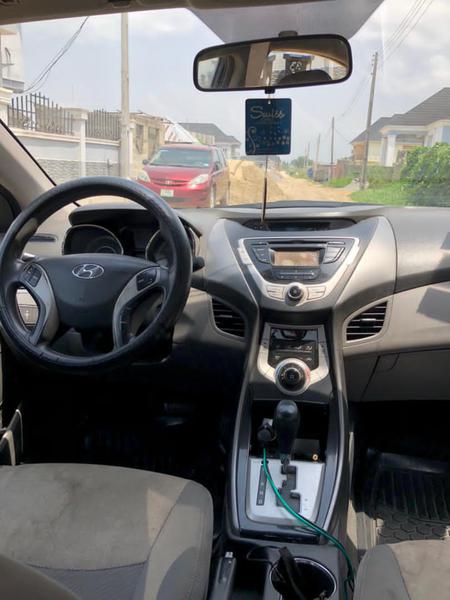 Hyundai Elantra • 2013 • 125,000 km 9