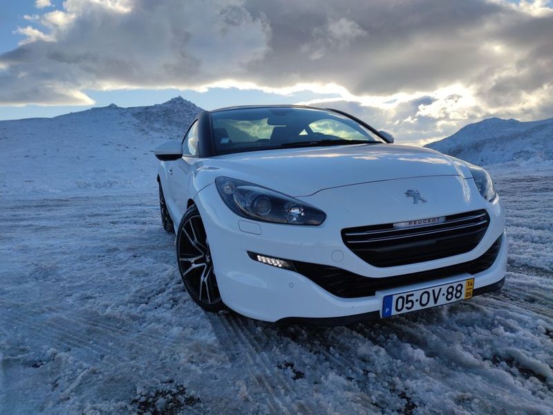 Peugeot RCZ • 2014 • 90,000 km 1