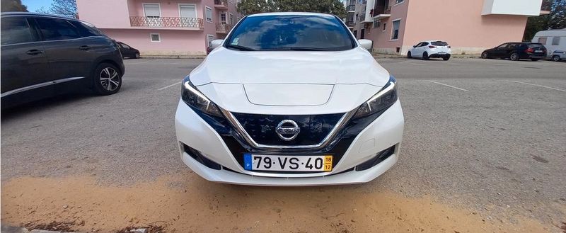 Nissan Leaf • 2018 • 90,000 km 1