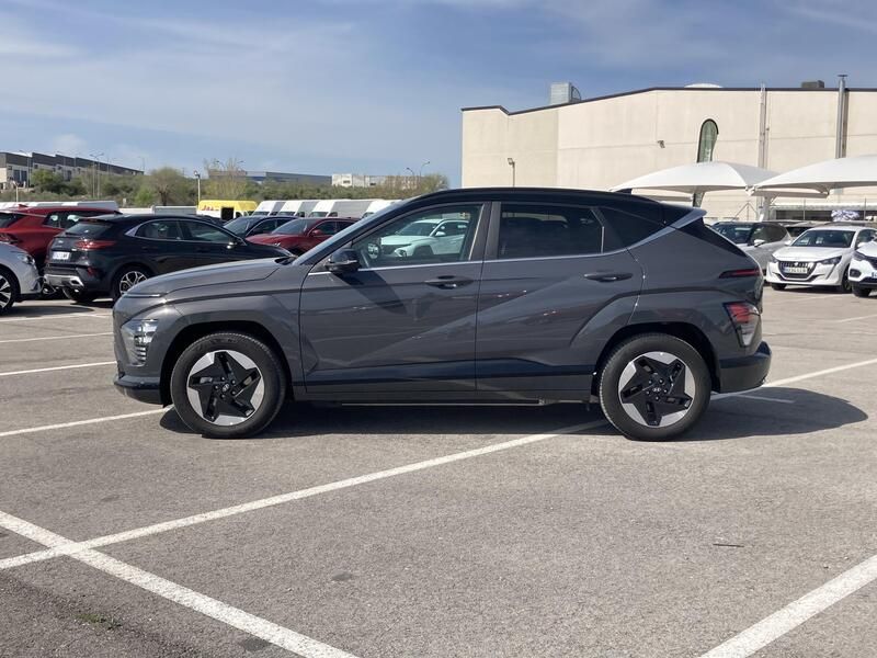 Hyundai Kona • 2024 • 9,678 km 2