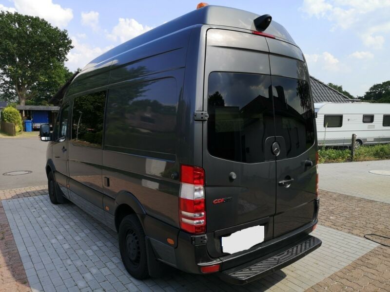 Mercedes-Benz Sprinter • 2011 • 114,000 km 6
