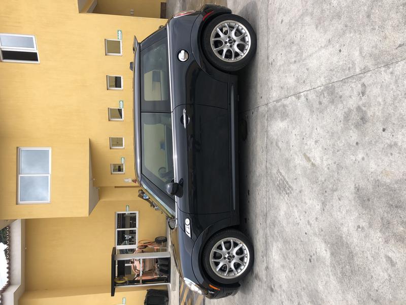 MINI Cooper • 2009 • 163,000 km 2