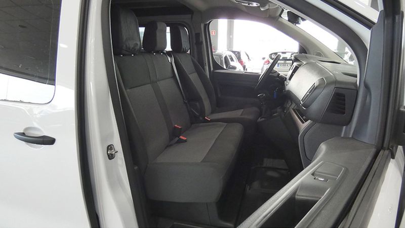 Citroën Jumpy • 2024 • 5,015 km 17