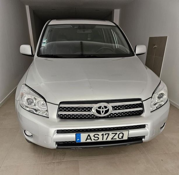 Toyota RAV4 • 2008 • 150,000 km 1