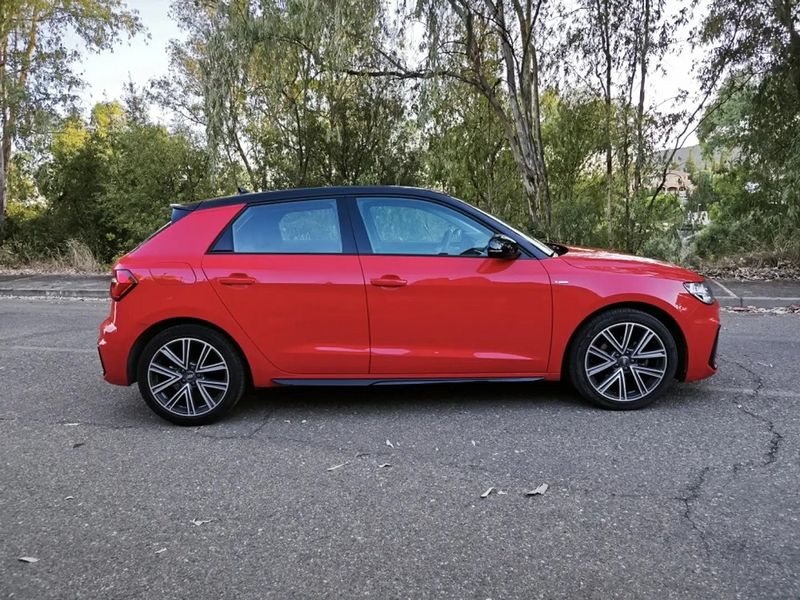 Audi A1 • 2019 • 119,000 km 1