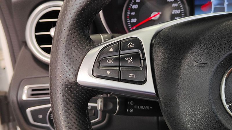 Mercedes-Benz C-Class • 2017 • 106,792 km 26