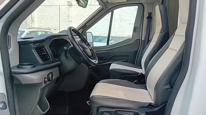 Ford Transit • 2021 • 73,160 km 10