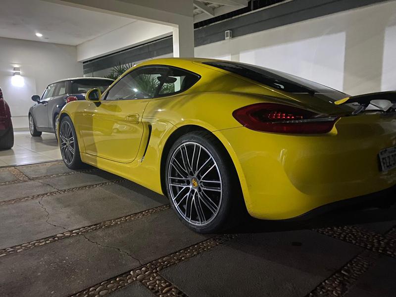 Porsche Cayman • 2014 • 33,000 km 2