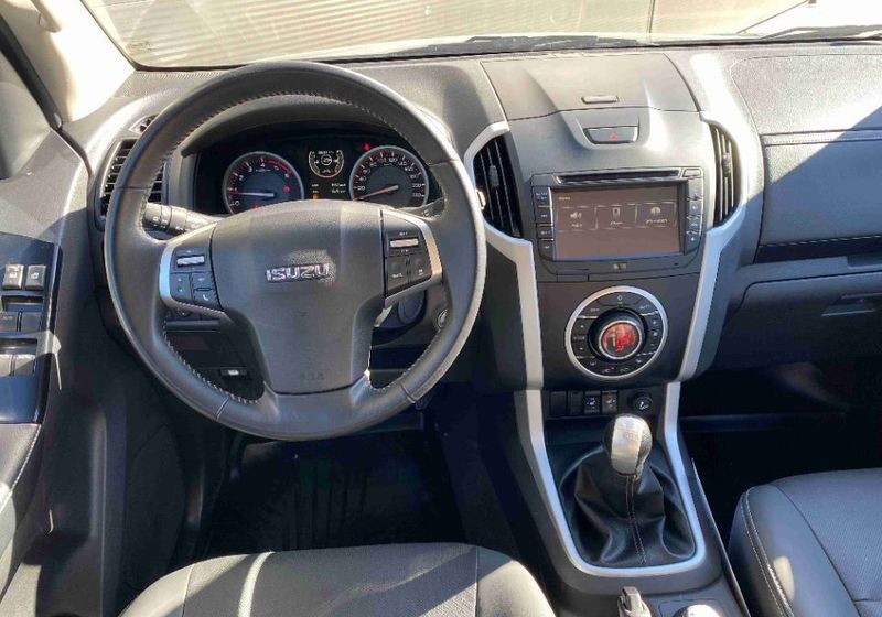 Isuzu D-MAX • 2020 • 60,000 km 6