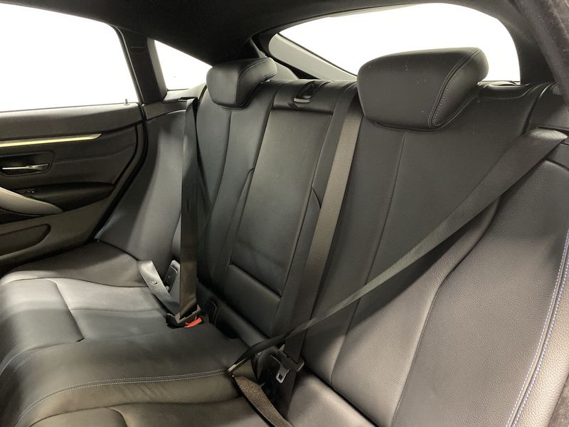 BMW 4 Series • 2019 • 17,429 km 6