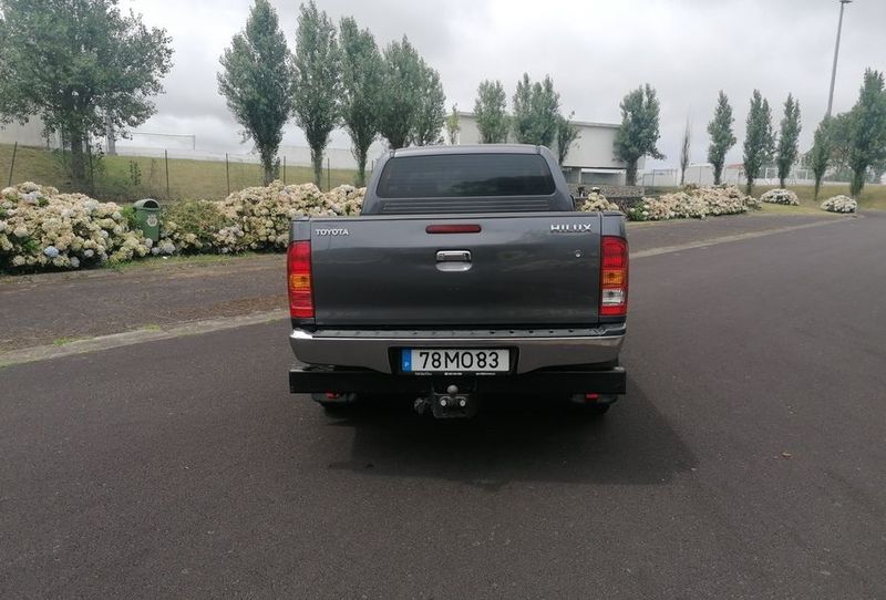 Toyota Hilux • 2011 • 90,000 km 7