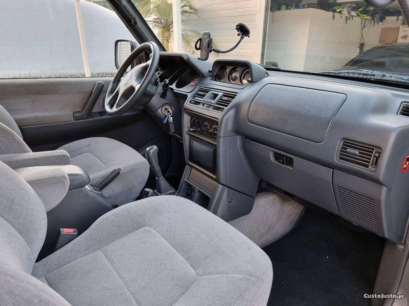 Mitsubishi Pajero • 1999 • 180,000 km 8