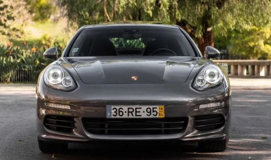 Porsche Panamera • 2016 • 23,000 km 1