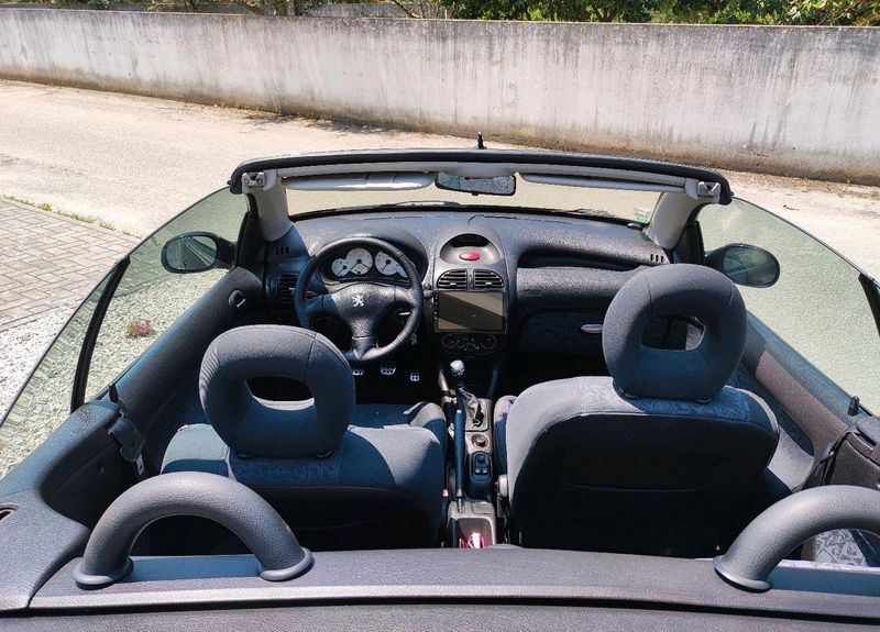 Peugeot 206 CC • 2001 • 225,000 km 2