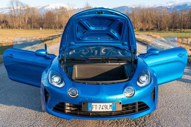 Renault Mégane • 2018 • 32,000 km 17