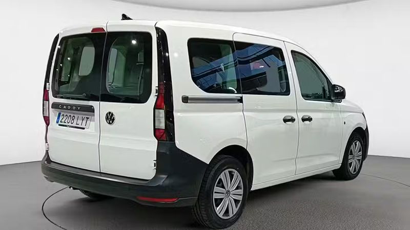 Volkswagen Caddy • 2022 • 25,160 km 3