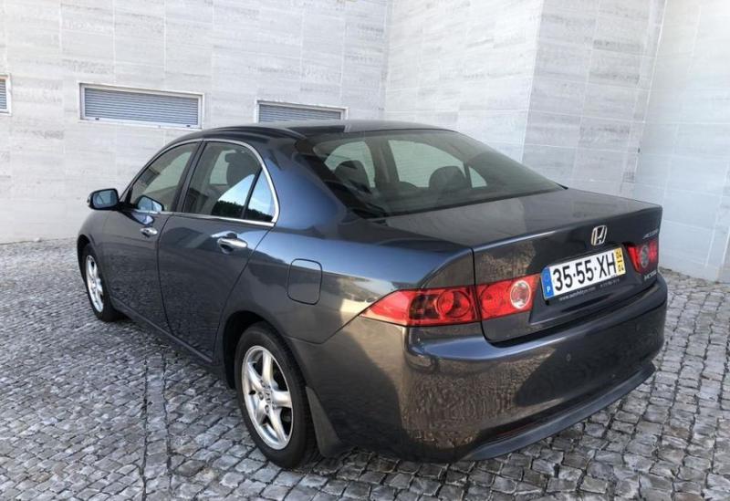 Honda Civic • 2004 • 7,721 km 2