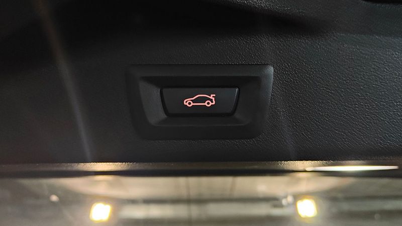 BMW X5 • 2021 • 70,186 km 11