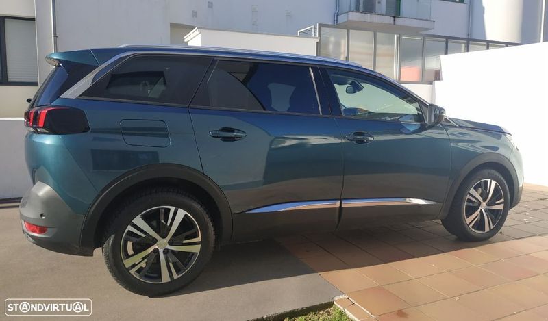 Peugeot 5008 • 2017 • 141,000 km 4