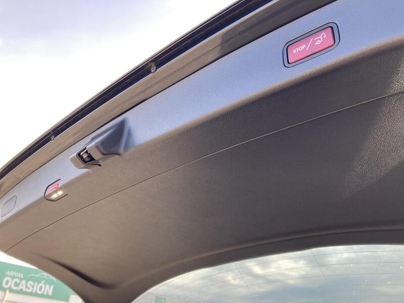 Mercedes-Benz GLC • 2023 • 12,662 km 4