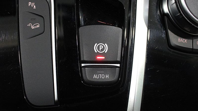 BMW X4 • 2019 • 92,183 km 10