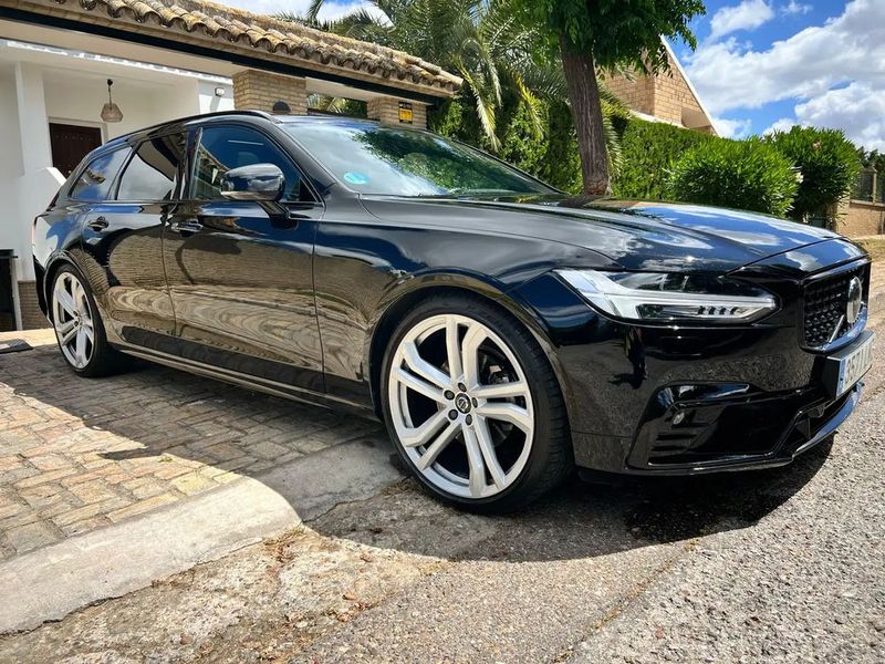 Volvo V90 • 2021 • 120,000 km 3