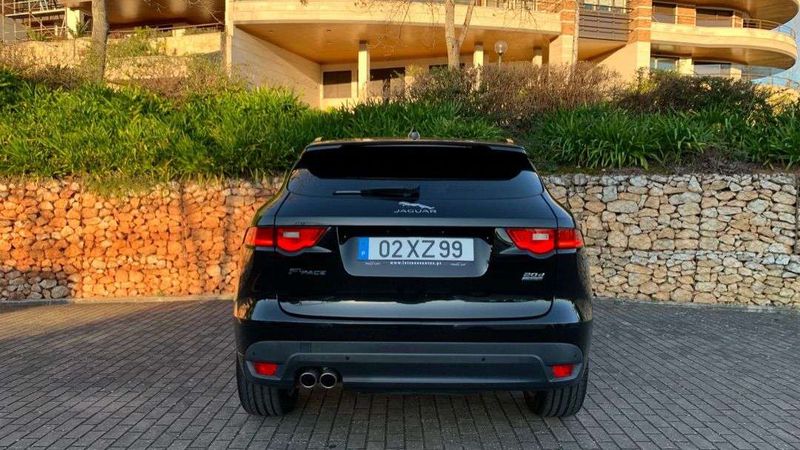 Jaguar F-Pace • 2017 • 135,000 km 3